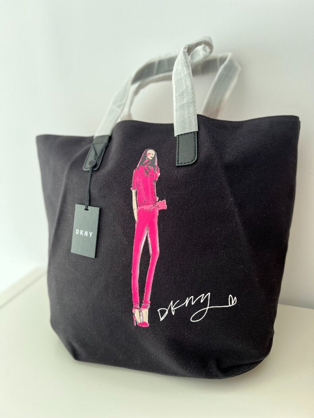 DKNY Black Canvas Graphic Tote Bag Pink Fashion Illustration NWT